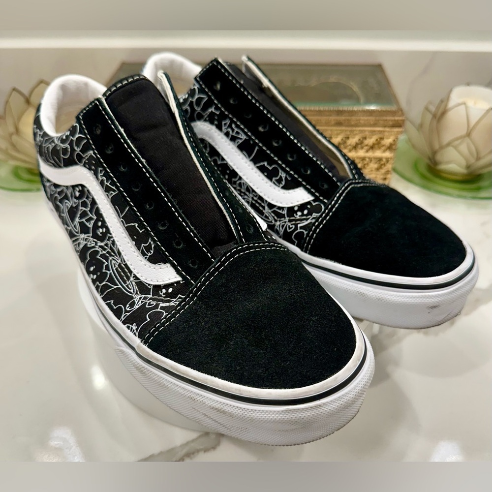 Vans Off the Wall Limited Edition CHOC Collab Teddy Bear/Heart, Men’s 9 Wmn 7.5